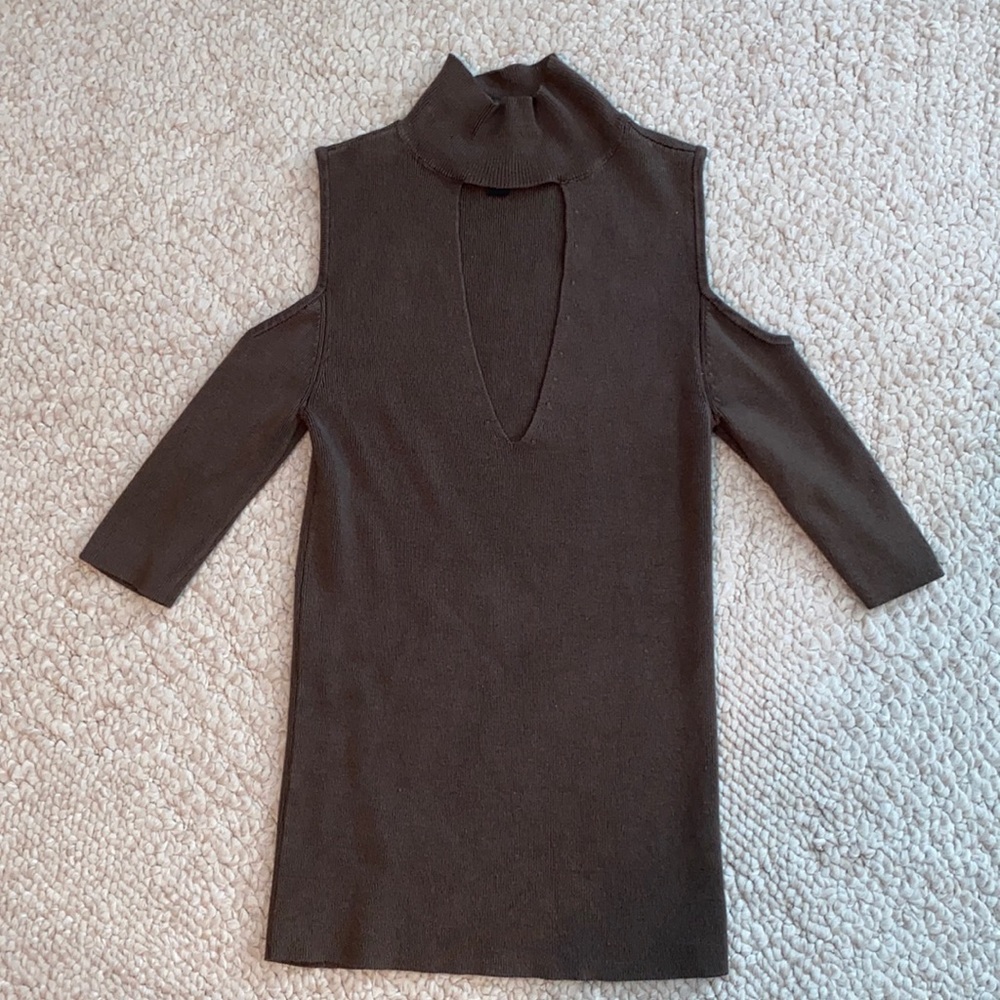 Express cold shoulder top